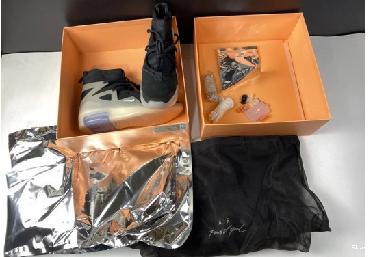 Fear AR4237-903 1 String Nike  Off‑Noir of Air God 1101